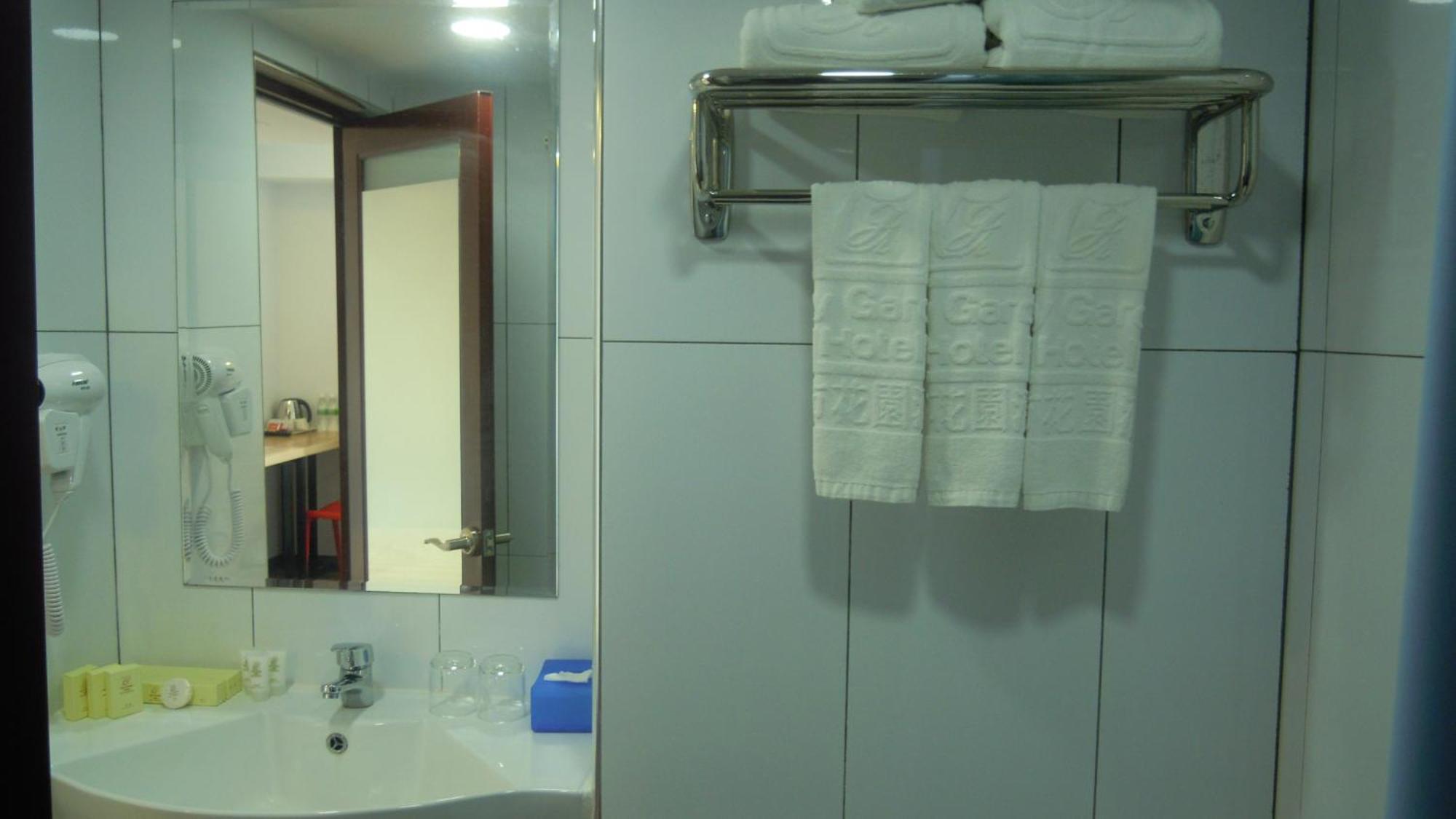 City Garden Hotel تاواو الغرفة الصورة
